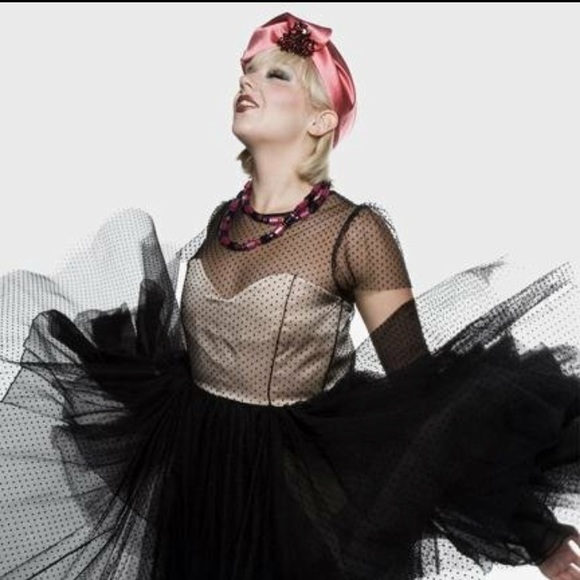 Meet your Posher, Paige - Picture 1 of 1